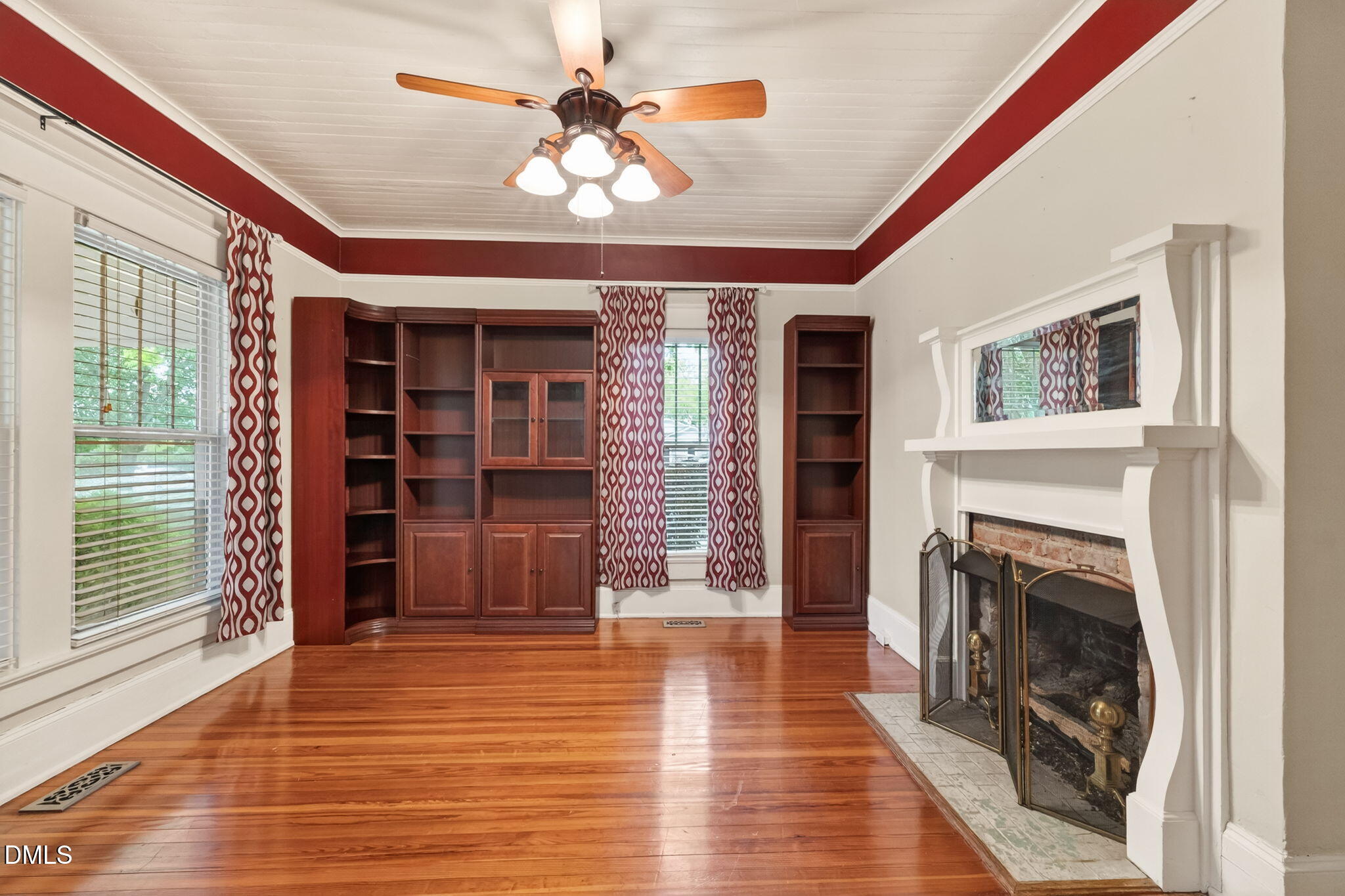 804 West Main Street Benson, NC 27504 - Photo 19 of 100 19-web-or-mls-DSC00043