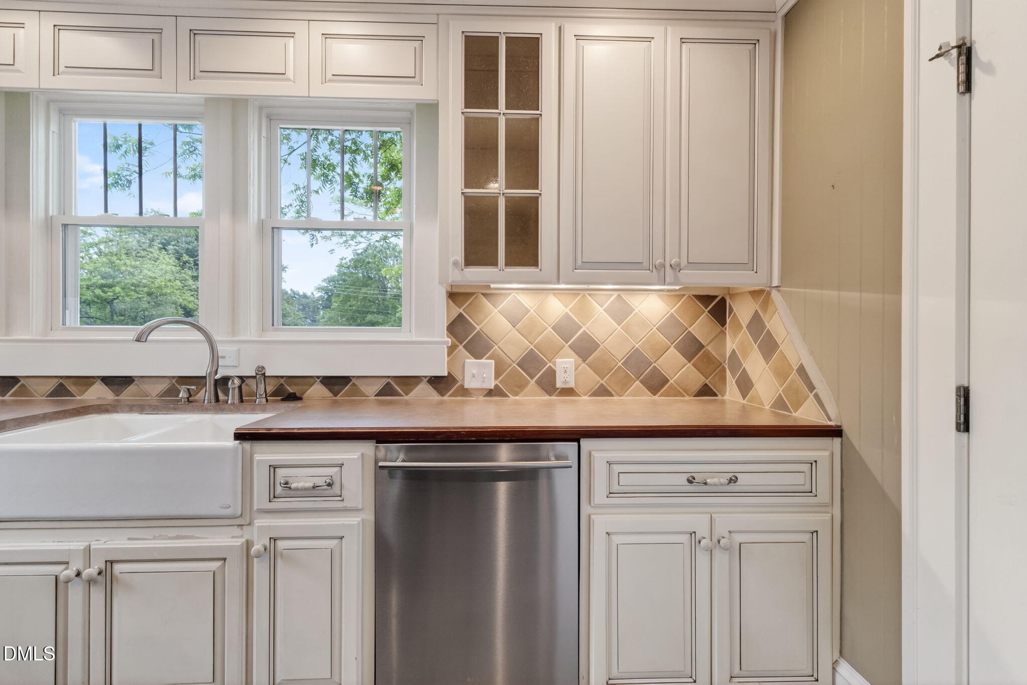 804 West Main Street Benson, NC 27504 - Photo 30 of 100 30-web-or-mls-DSC00100