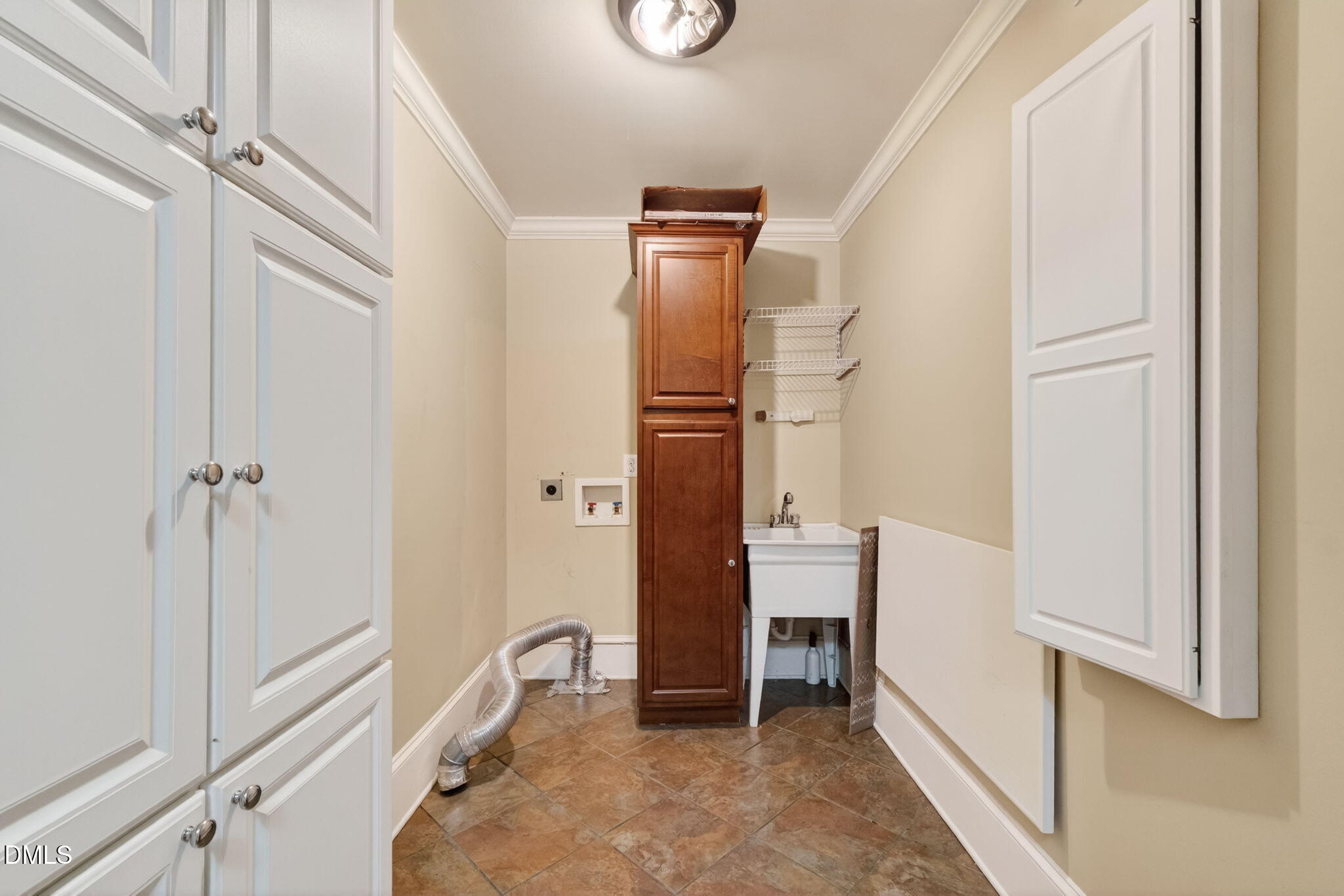 804 West Main Street Benson, NC 27504 - Photo 48 of 100 48-web-or-mls-DSC00198