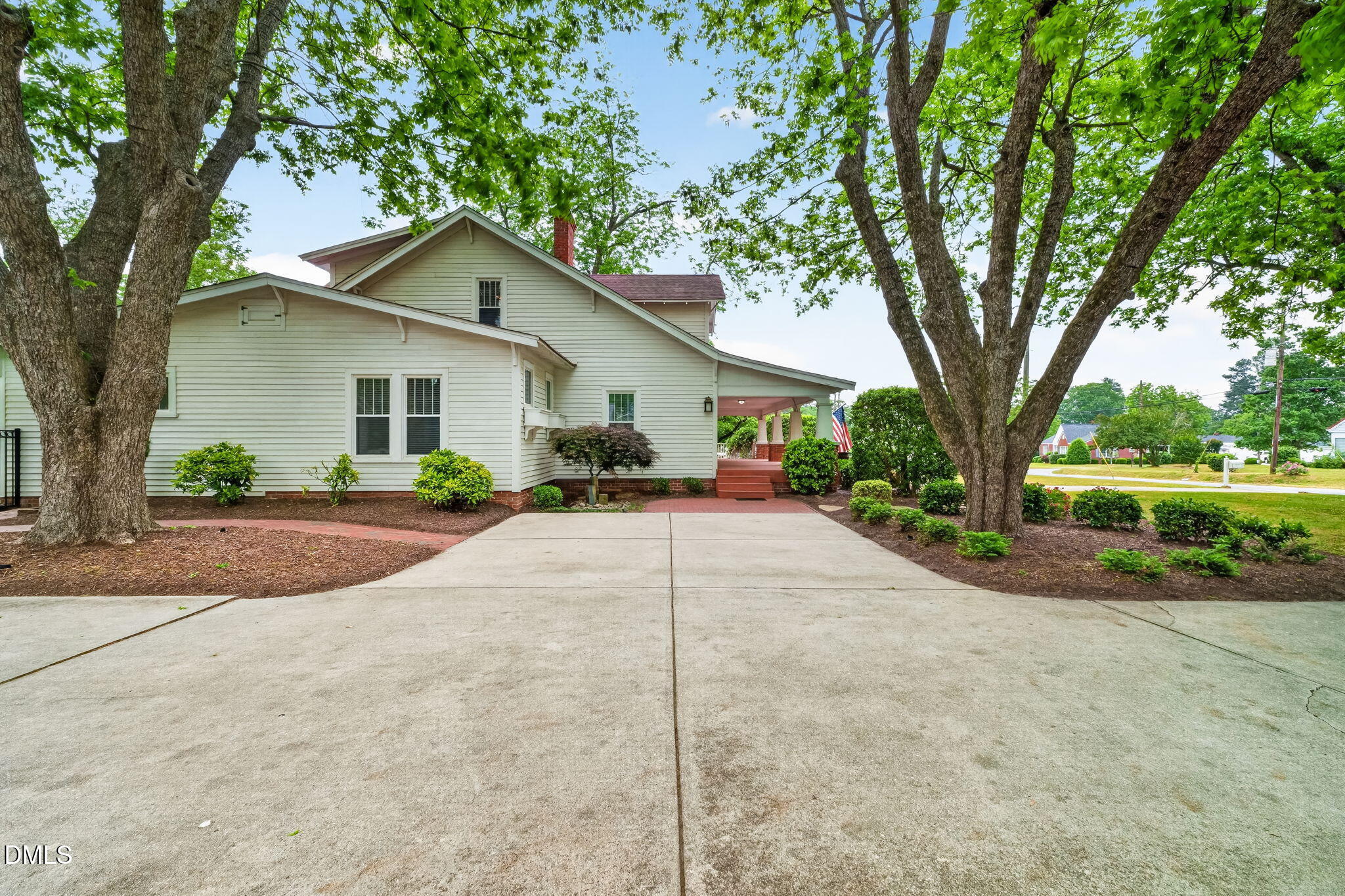 804 West Main Street Benson, NC 27504 - Photo 5 of 100 5-web-or-mls-DSC09893