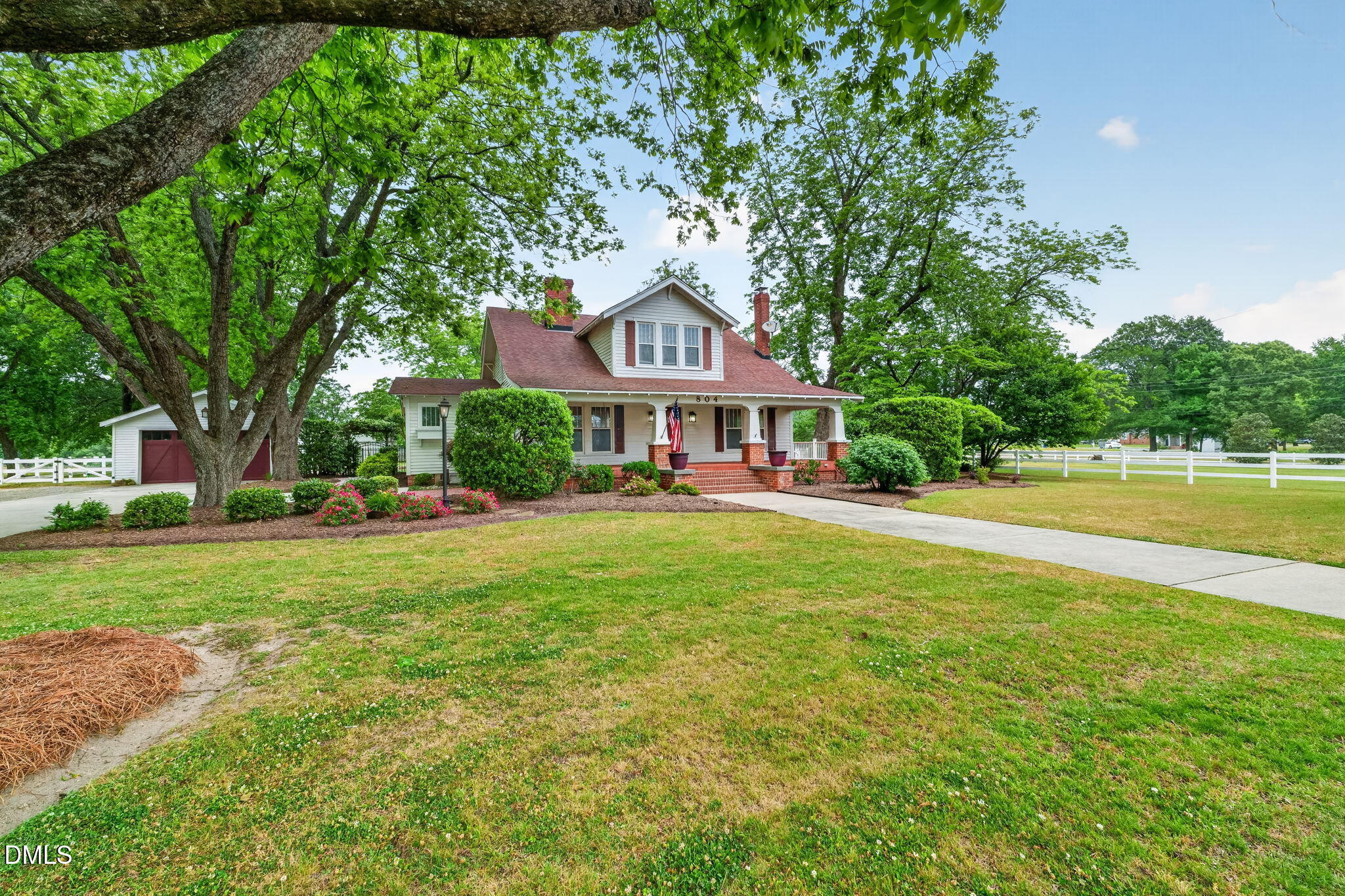 804 West Main Street Benson, NC 27504 - Photo 6 of 100 6-web-or-mls-DSC09867