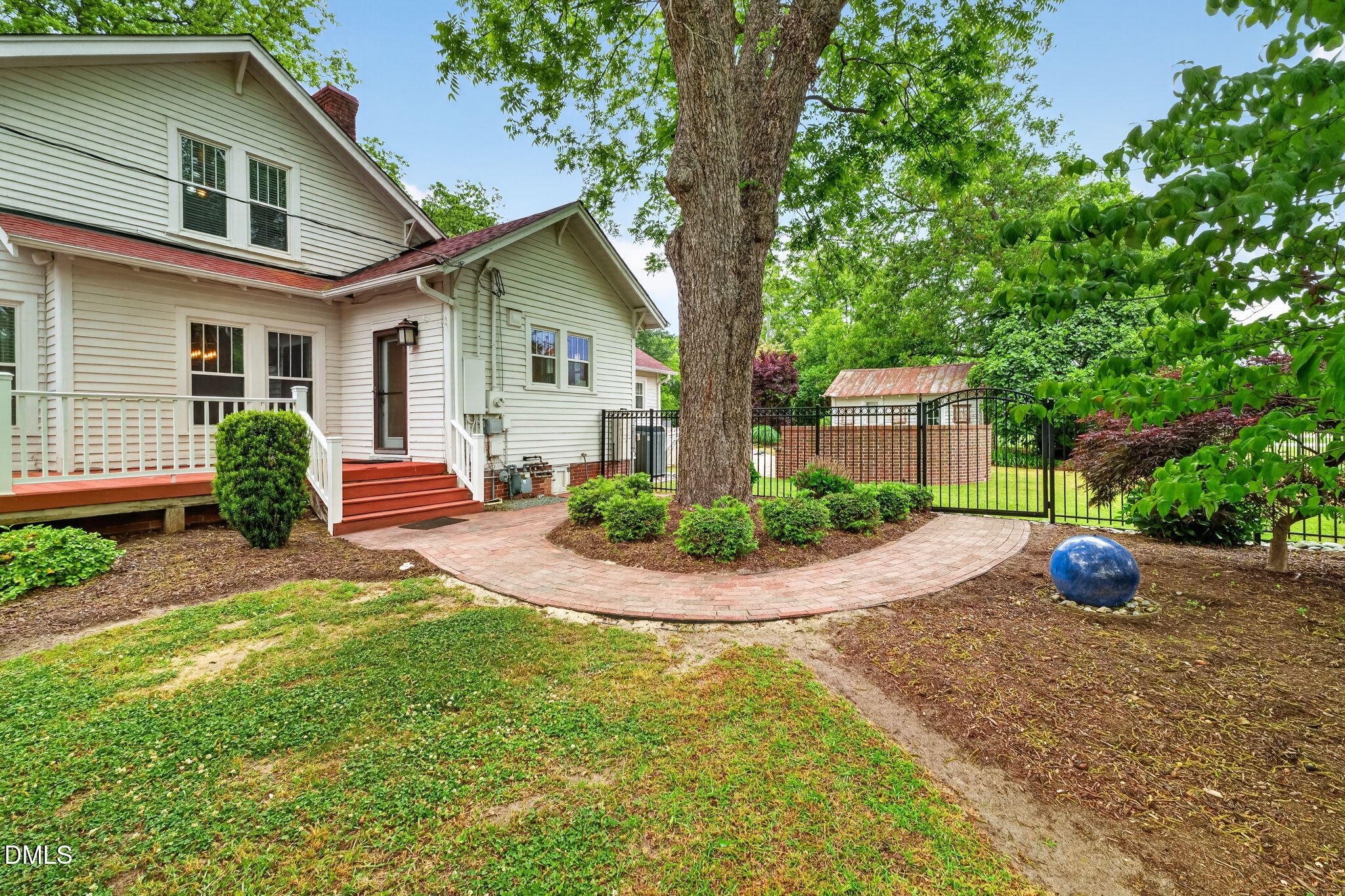 804 West Main Street Benson, NC 27504 - Photo 75 of 100 75-web-or-mls-DSC09873