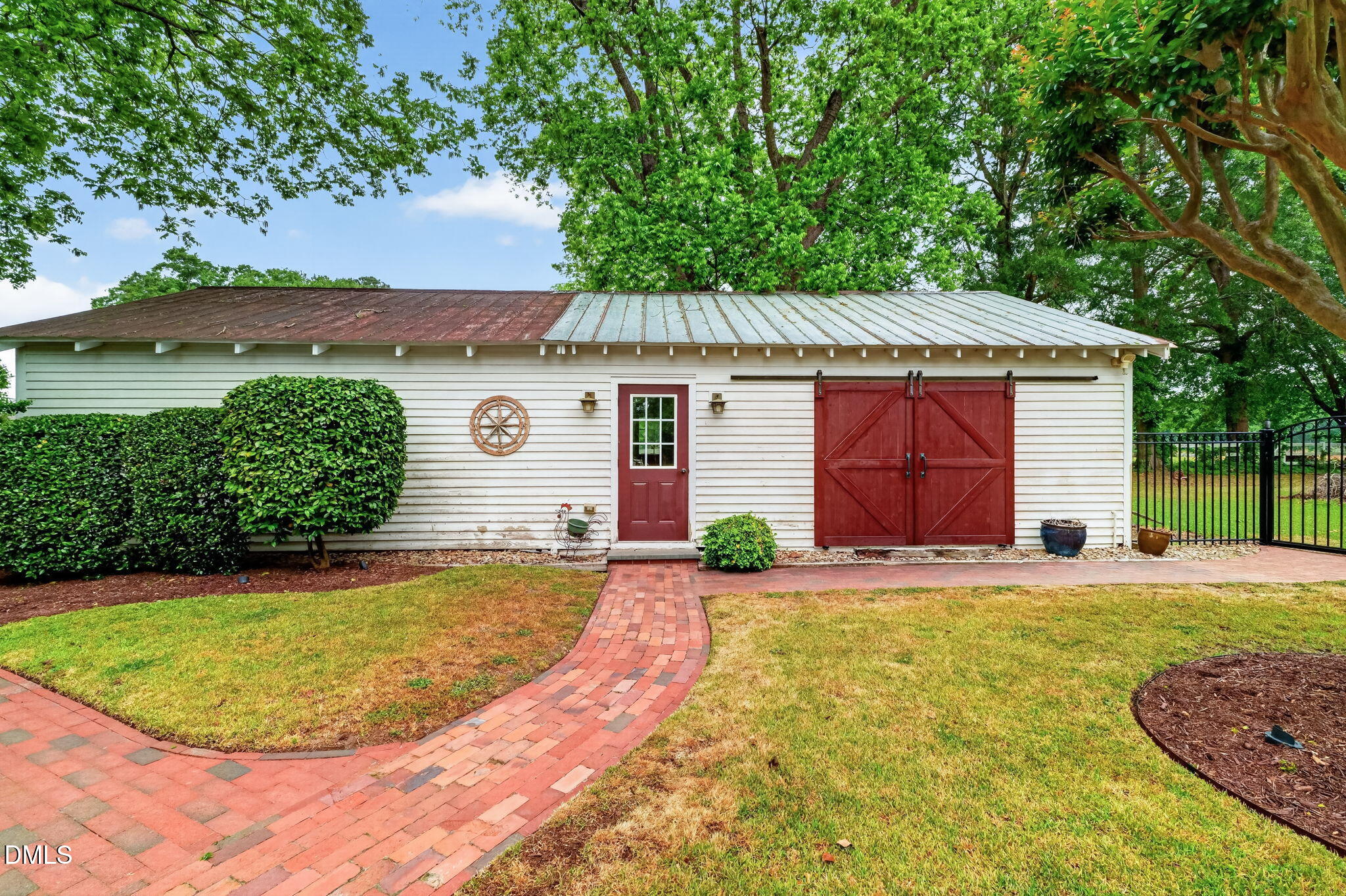 804 West Main Street Benson, NC 27504 - Photo 78 of 100 78-web-or-mls-DSC09903