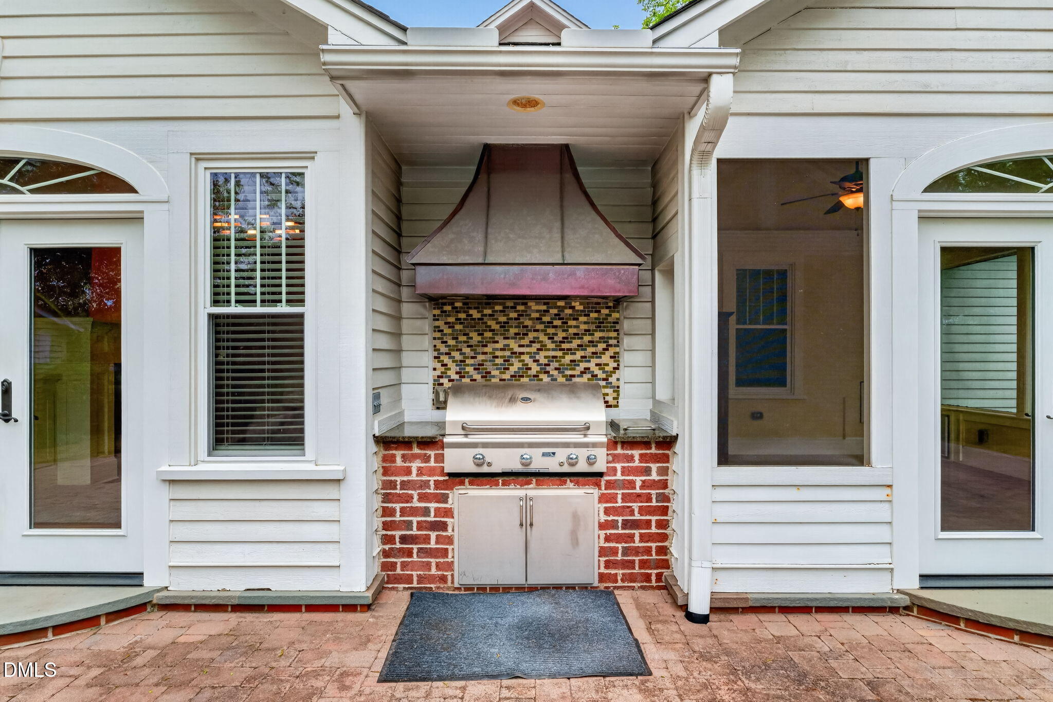 804 West Main Street Benson, NC 27504 - Photo 81 of 100 81-web-or-mls-DSC09918