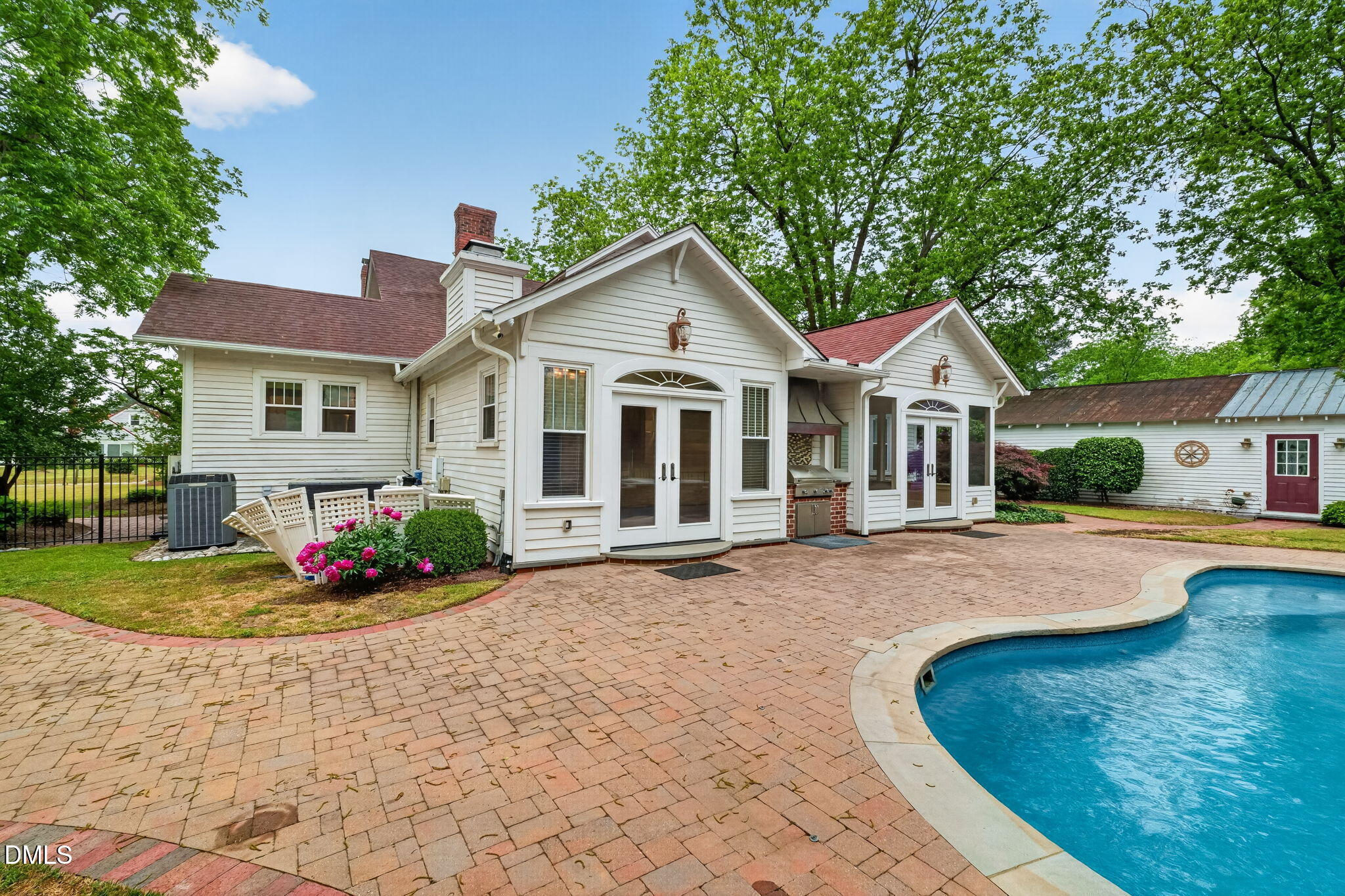 804 West Main Street Benson, NC 27504 - Photo 86 of 100 86-web-or-mls-DSC09947