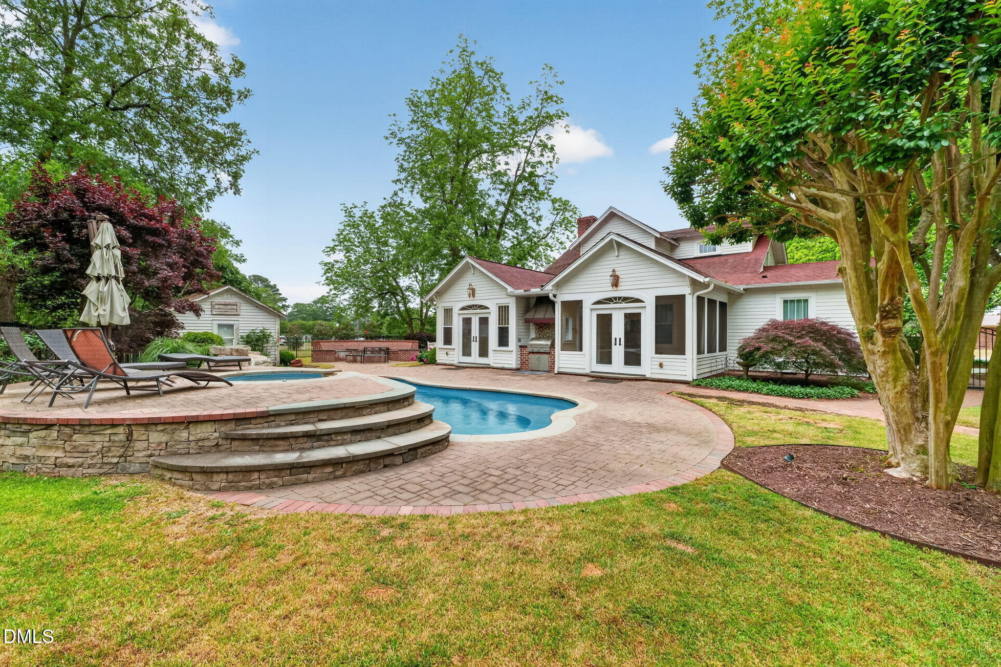 804 West Main Street Benson, NC 27504 - Photo 88 of 100 88-web-or-mls-DSC09958