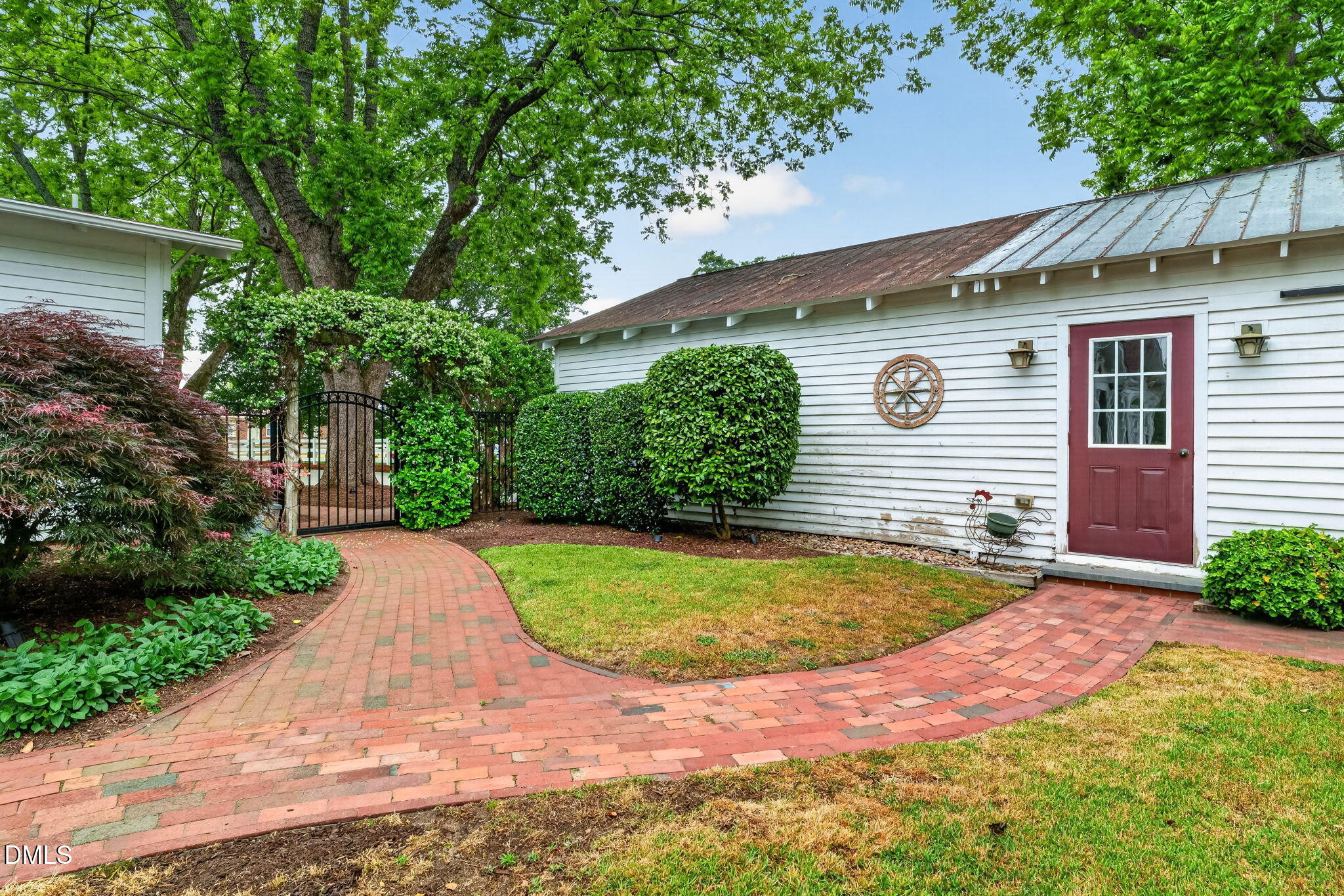 804 West Main Street Benson, NC 27504 - Photo 95 of 100 95-web-or-mls-DSC09992