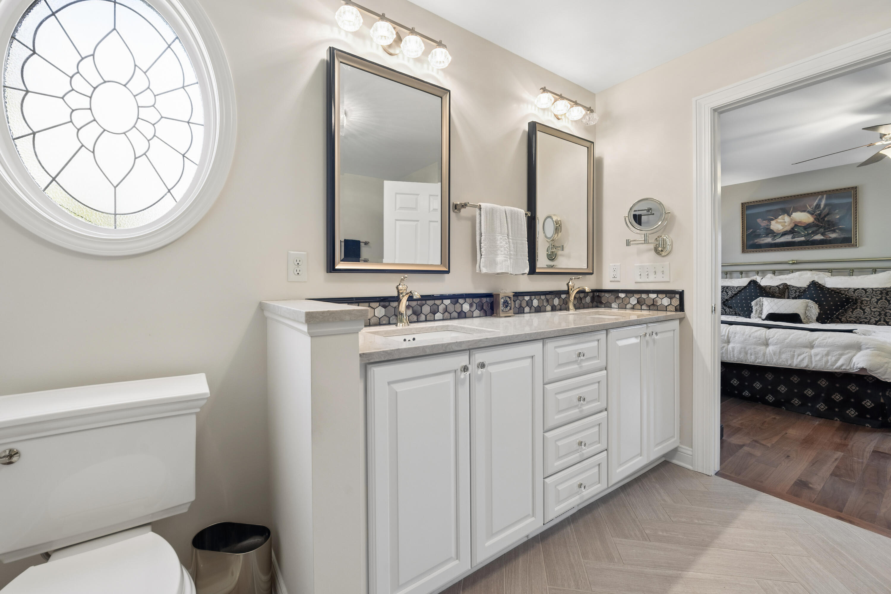 538 Pheasant Ridge Lane Fontana, WI 53125 - Photo 11 of 23 Primary bath w/dual vanities