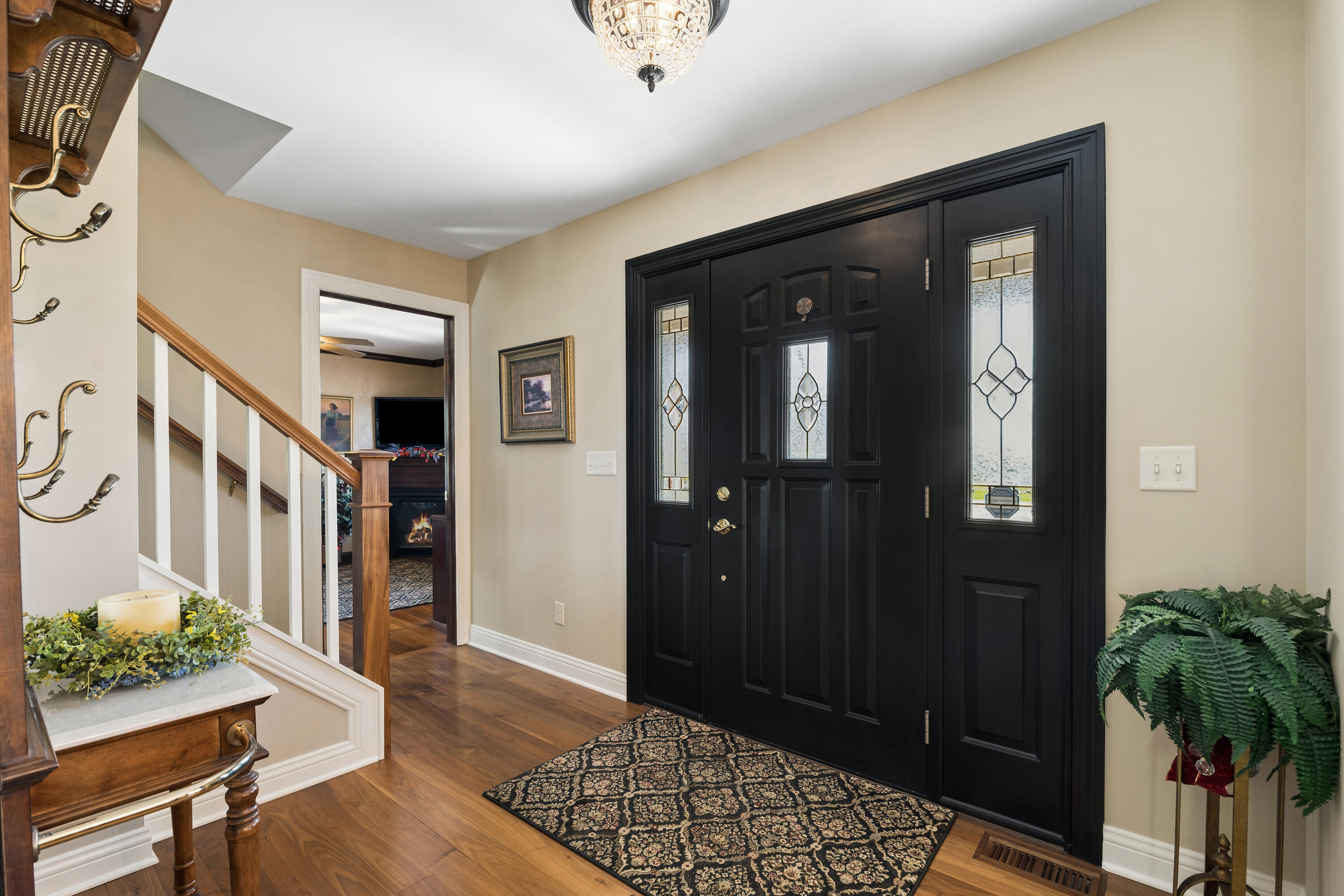 538 Pheasant Ridge Lane Fontana, WI 53125 - Photo 20 of 23 Foyer