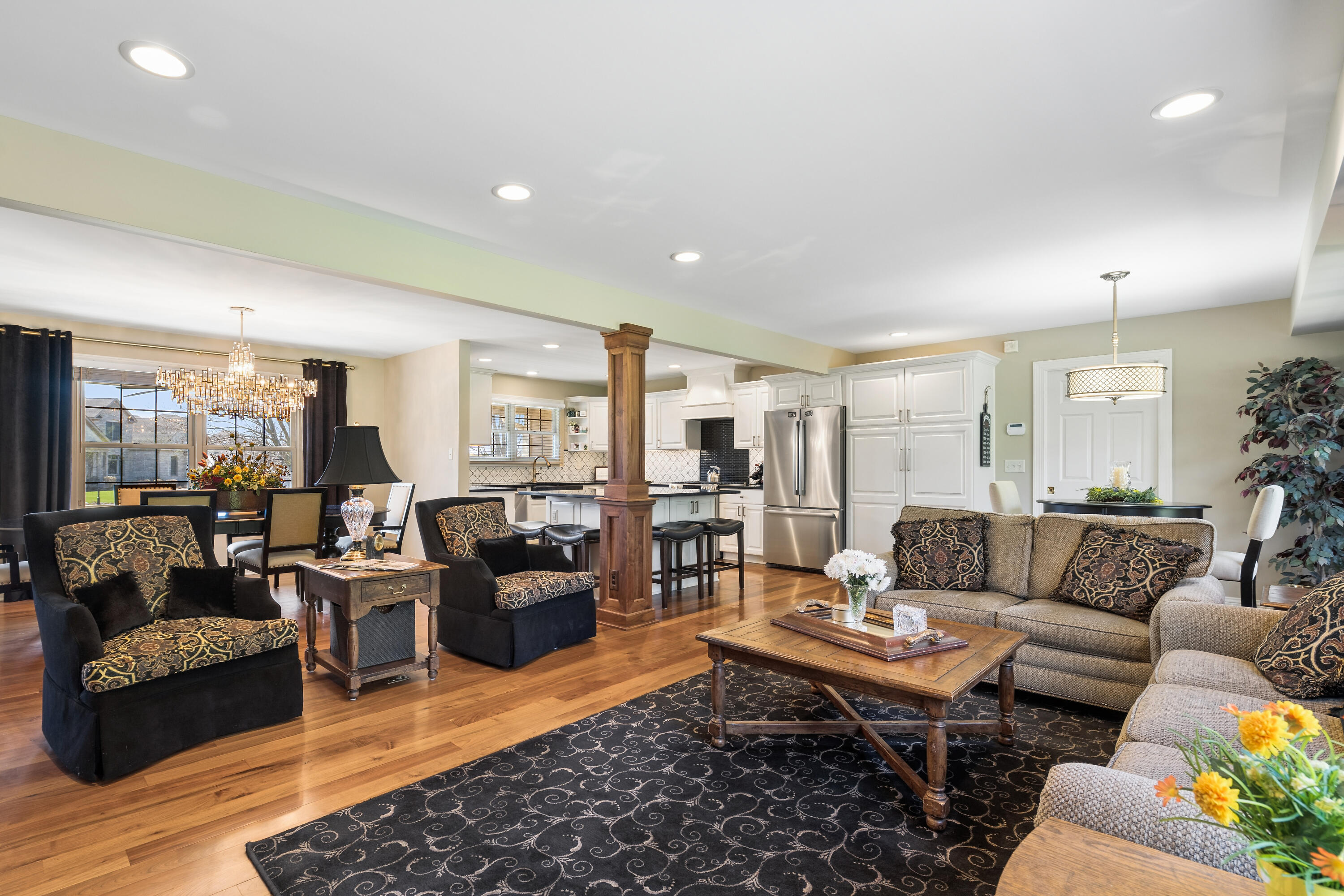 538 Pheasant Ridge Lane Fontana, WI 53125 - Photo 7 of 23 Open concept main level