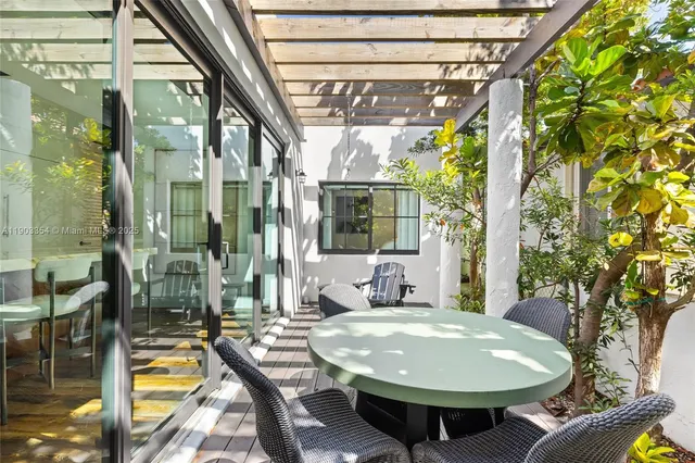 $2,750,000 | 1341 Sorolla Avenue, Coral Gables, FL 33134