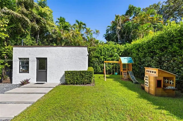 $2,750,000 | 1341 Sorolla Avenue, Coral Gables, FL 33134