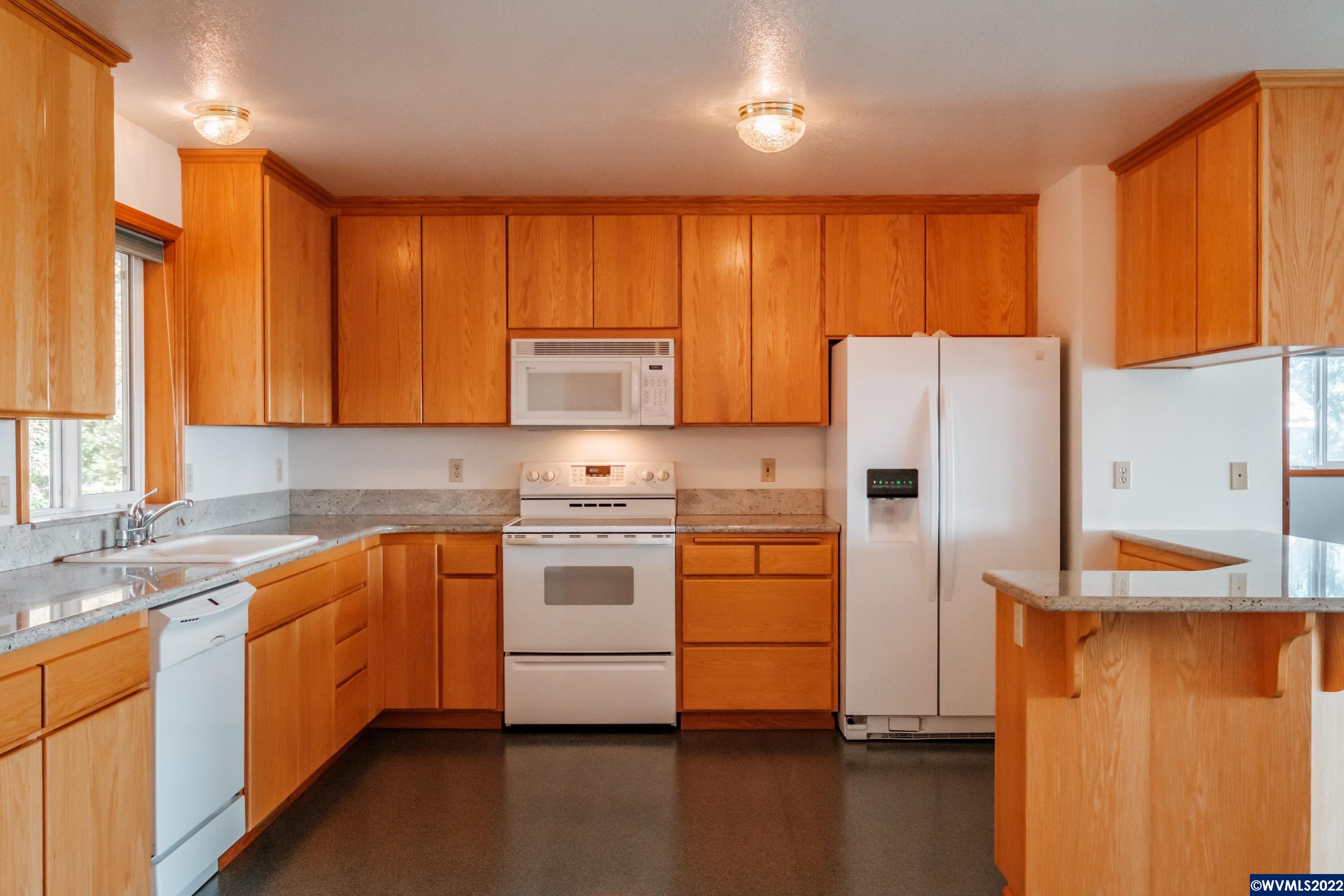 32694 Fern Road Philomath, OR 97370 - Photo 21 of 37 Gallery Image 21