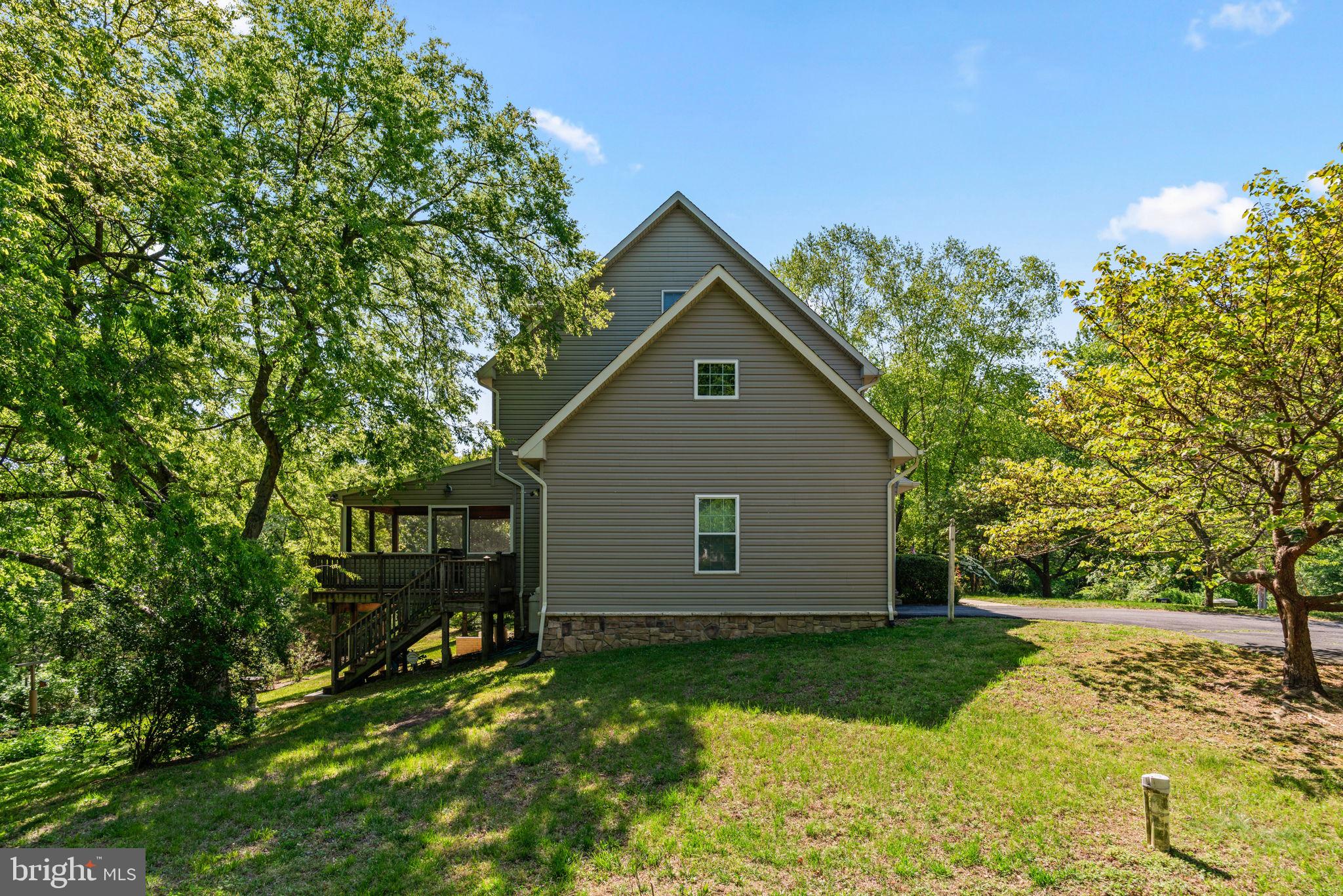 4218 Shoreham Beach Road Edgewater, MD 21037 - Photo 11 of 19