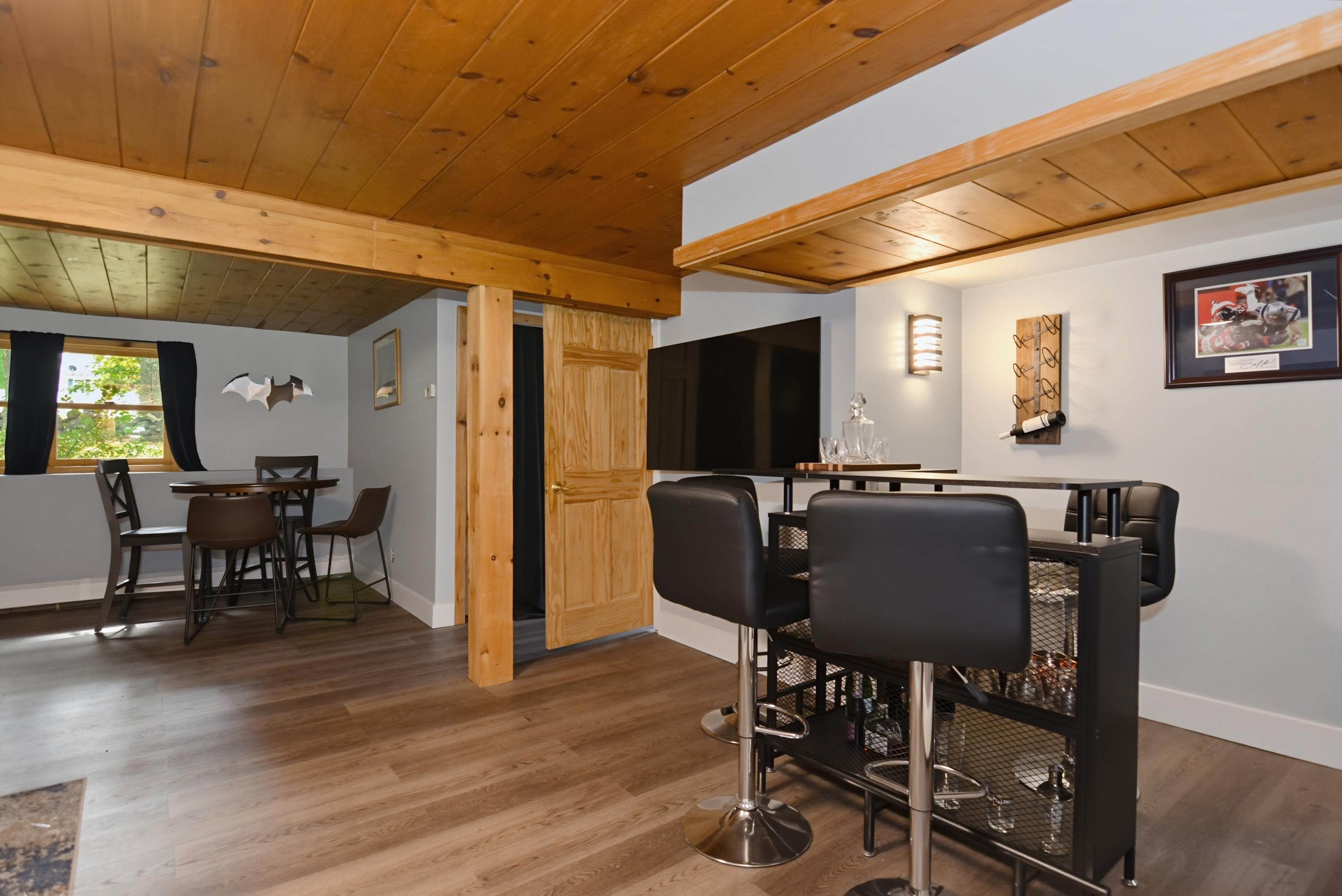 178 Island Pond Road Derry, NH 03038 - Photo 24 of 38 Gallery Image 24