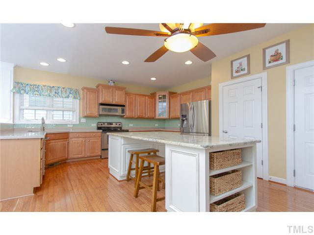 2516 Treen Street Raleigh, NC 27614 - Photo 10 of 25 Kitchen