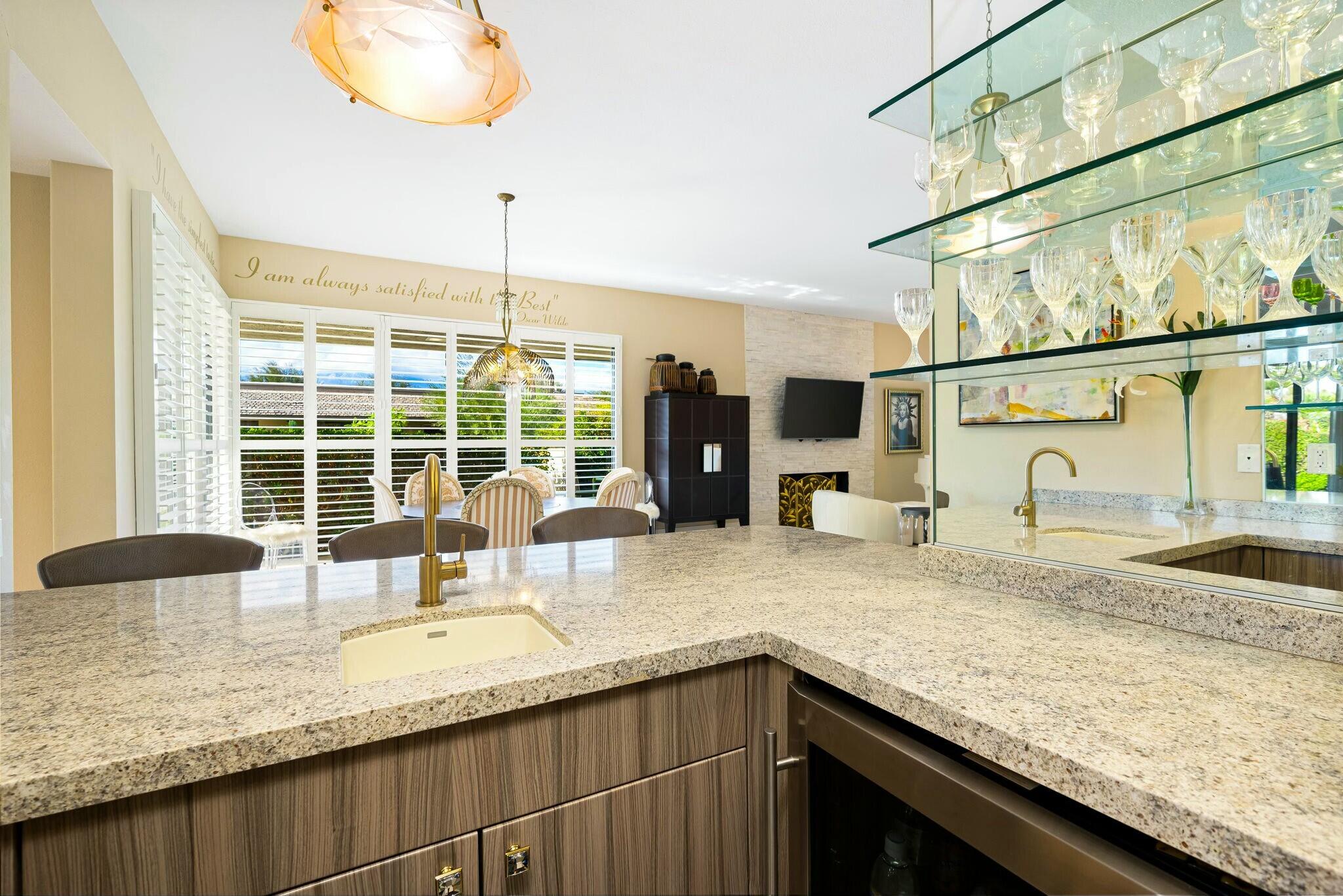 1 Briarcliff Court Rancho Mirage, CA 92270 - Photo 16 of 48 Bar on the View