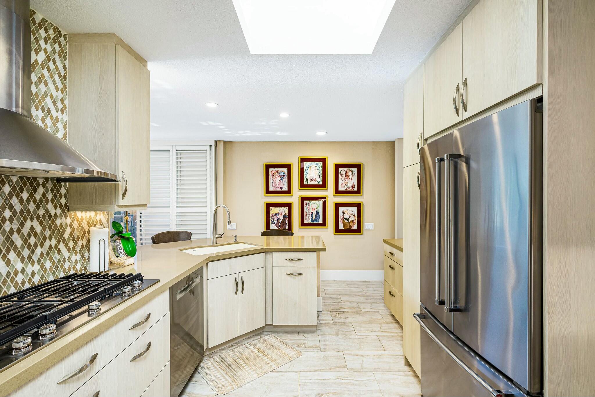 1 Briarcliff Court Rancho Mirage, CA 92270 - Photo 19 of 48 Kitchen Reverse