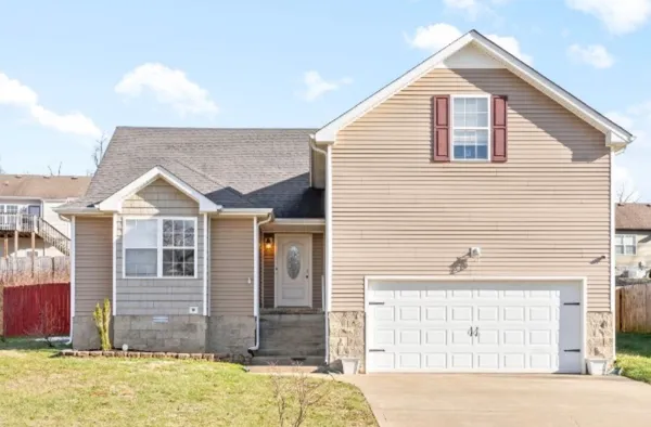 $2,000 | 1384 Mutual Drive, Clarksville, TN 37042