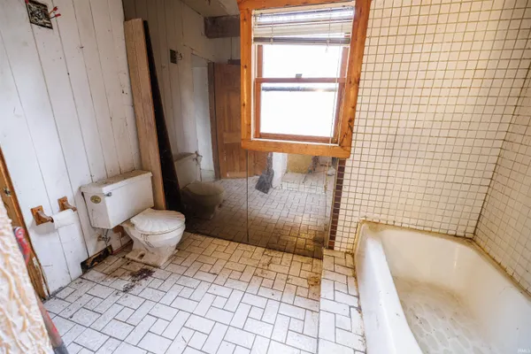 $156,789 | 3757 East Stipp Road, Bloomington, IN 47401