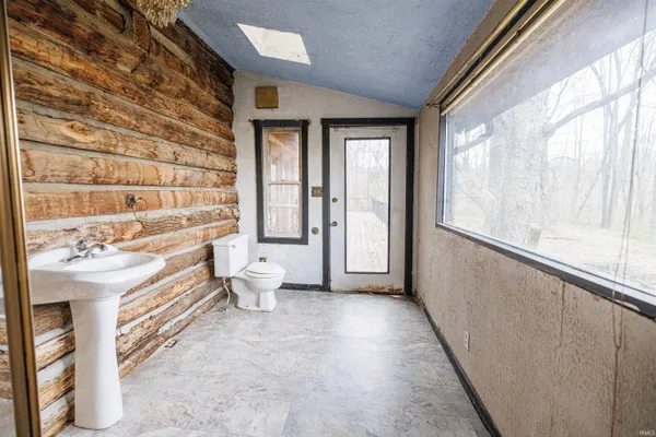 $156,789 | 3757 East Stipp Road, Bloomington, IN 47401