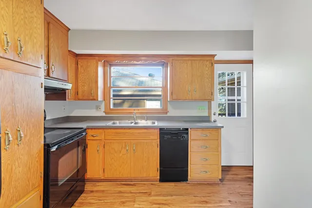 $450,000 | 4418 65th Avenue North, Brooklyn Center, MN 55429