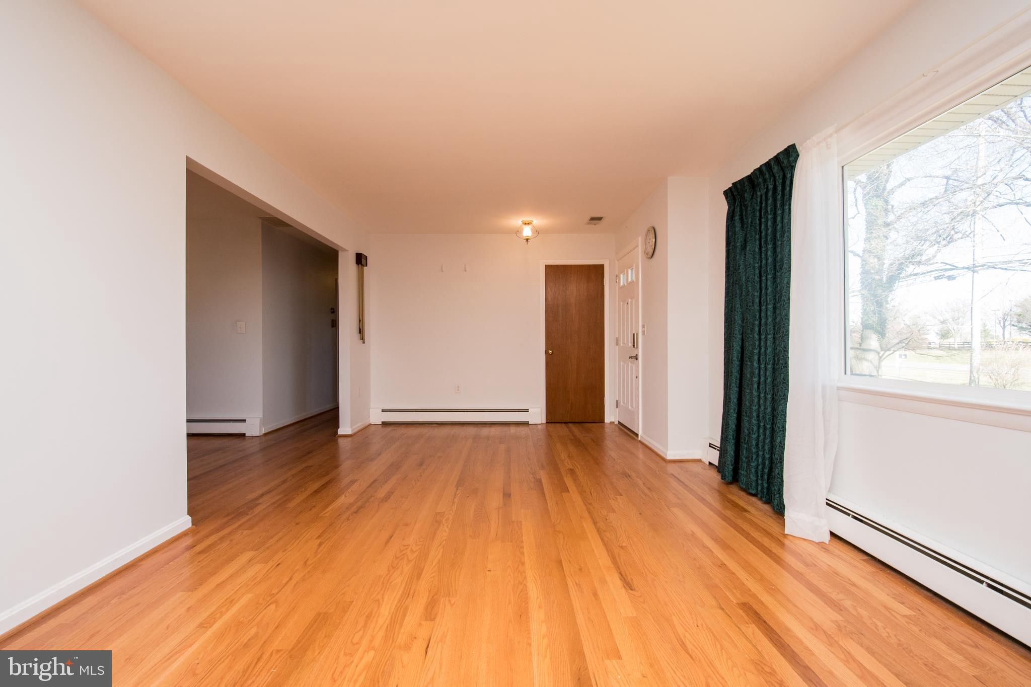 507 Evergreen Mills Road Leesburg, VA 20175 - Photo 10 of 43 Living Room Facing from Fireplace