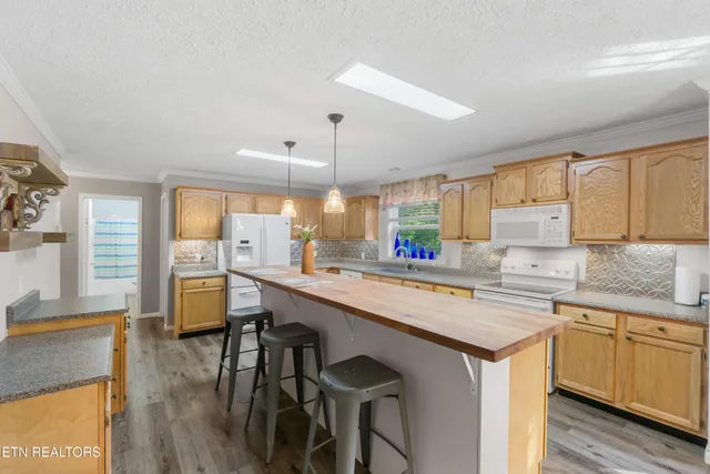 $408,500 | 103 Scott Subdivision Road, Ten Mile, TN 37880