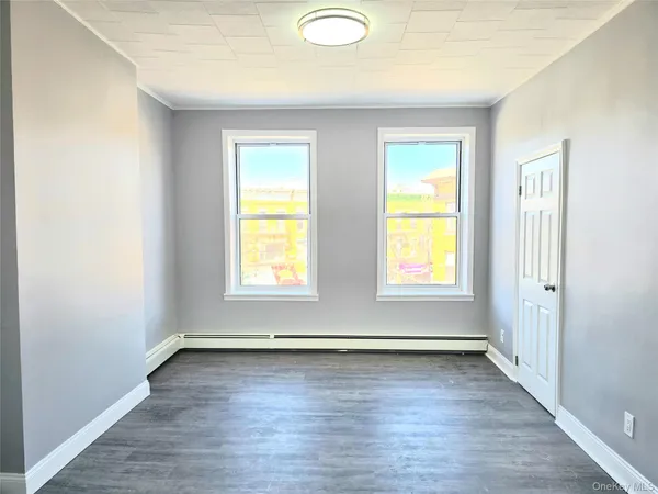 $3,000 | 56-46 Myrtle Avenue, Unit 3 | Ridgewood