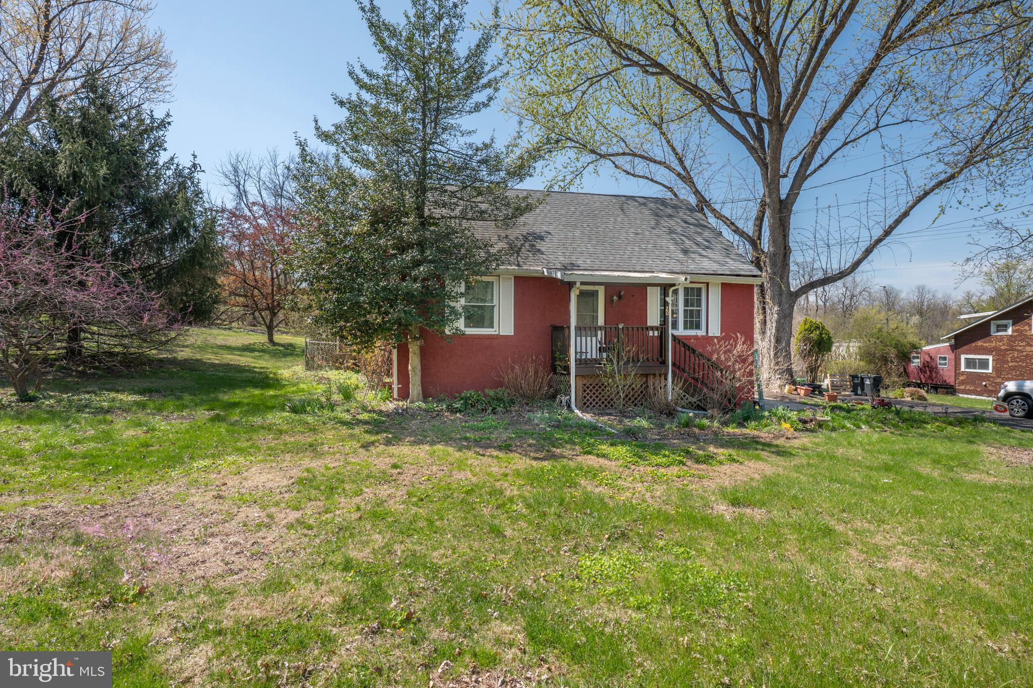 20 Cromby Road Phoenixville, PA 19460 - Photo 2 of 33 Welcome Home