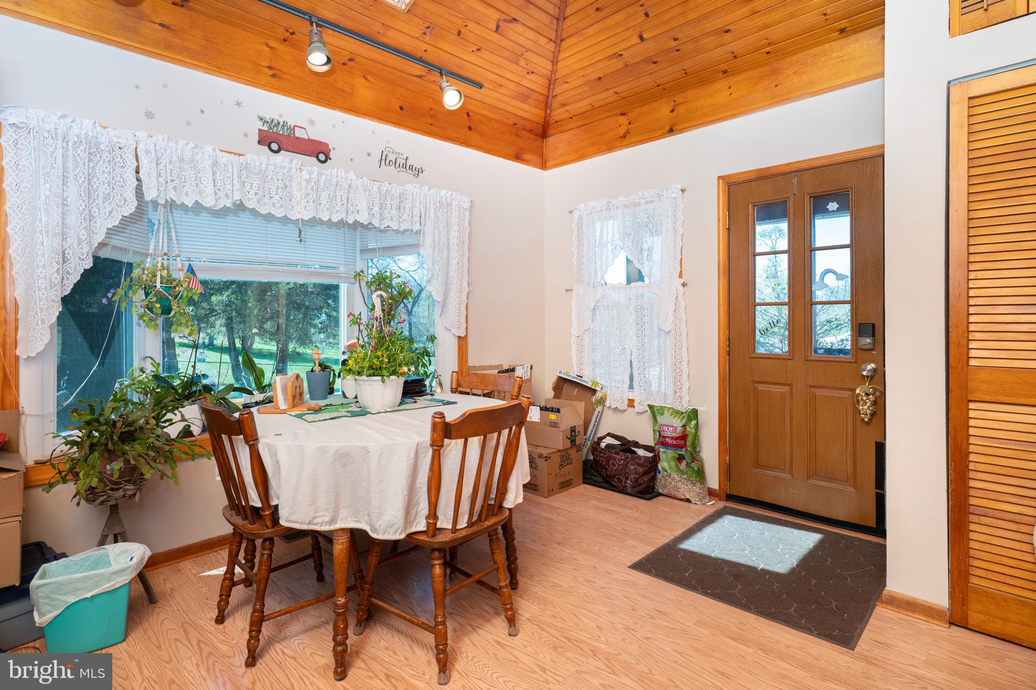 20 Cromby Road Phoenixville, PA 19460 - Photo 7 of 33 Dining Area with a View from Bay Window