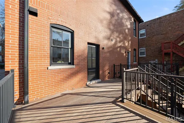 $795,000 | 1201 MacKay Place, St. Louis, MO 63104