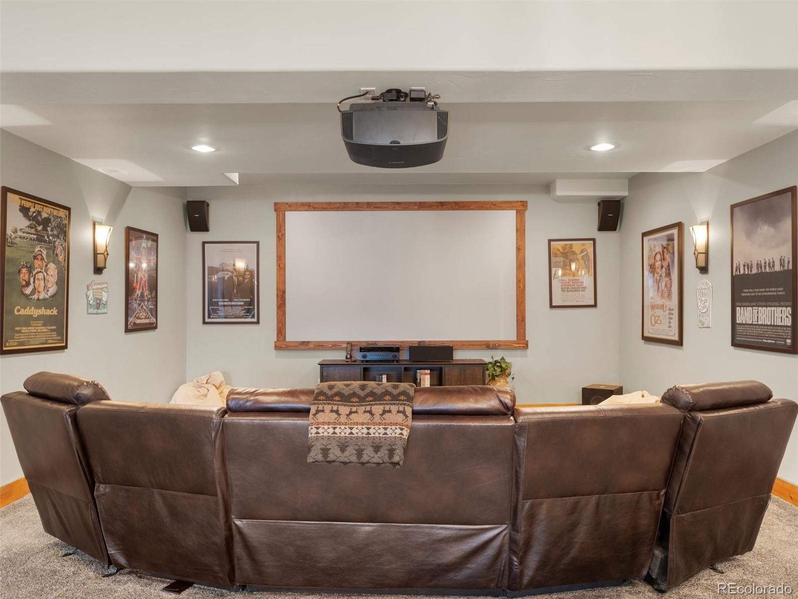 934 South Perry Park Road Sedalia, CO 80135 - Photo 38 of 48 a living room with furniture