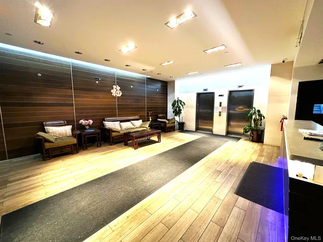 $2,800 | 132-03 Sanford Avenue, Unit 7E | Downtown Flushing