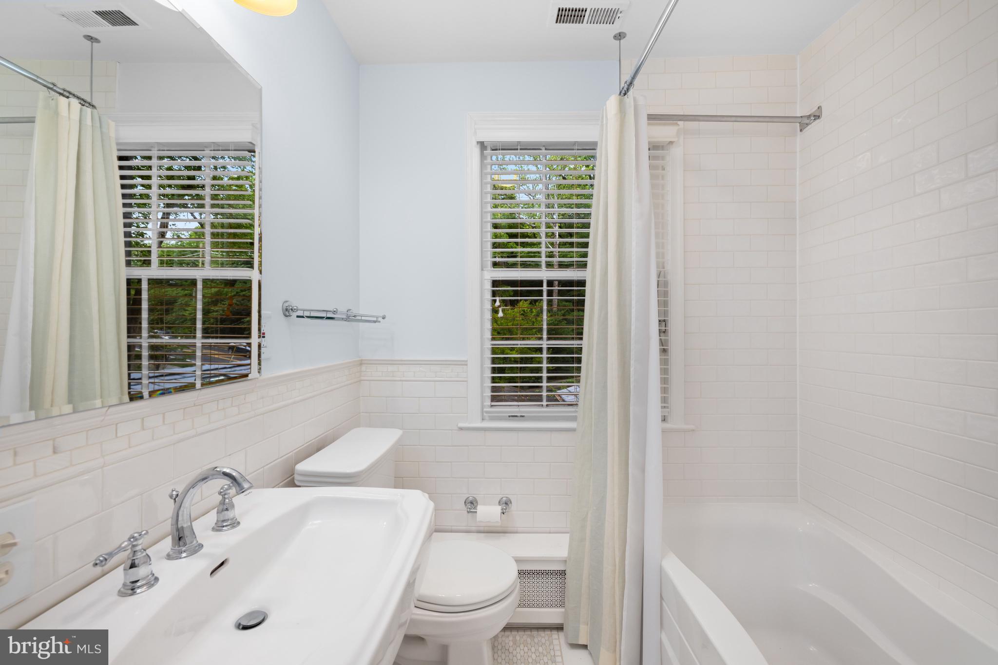 3808 Reno Road Northwest Washington, DC 20008 - Photo 18 of 27