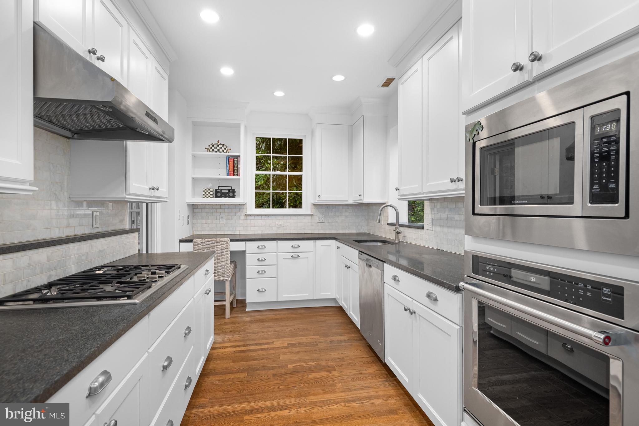3808 Reno Road Northwest Washington, DC 20008 - Photo 10 of 27