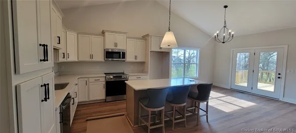 $569,900 | 118 Spangler Place, Jeffersonville, IN 47130