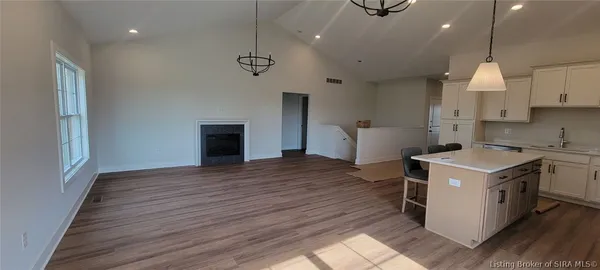 $569,900 | 118 Spangler Place, Jeffersonville, IN 47130