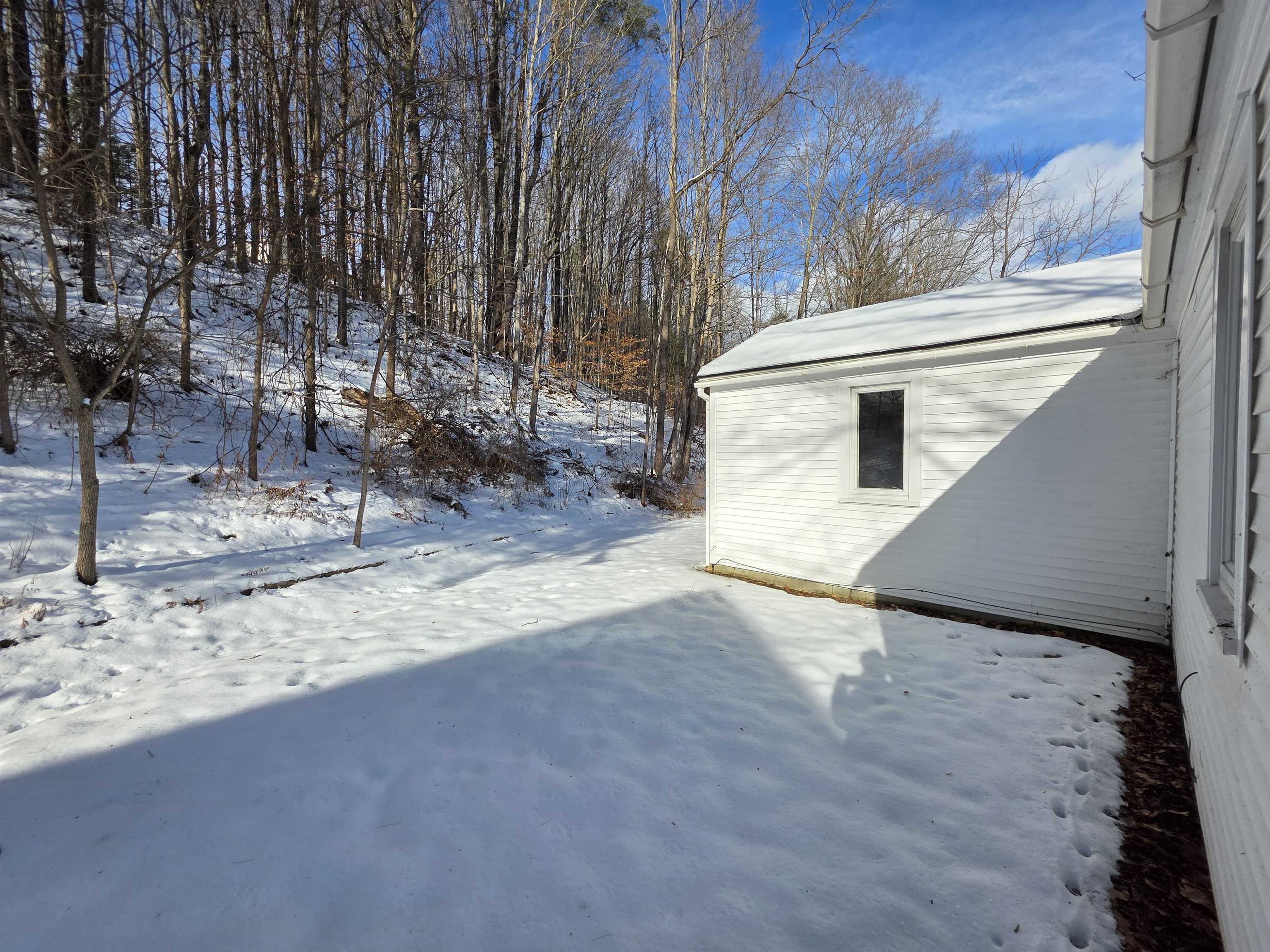 62 Mark Street Springfield, VT 05156 - Photo 5 of 24