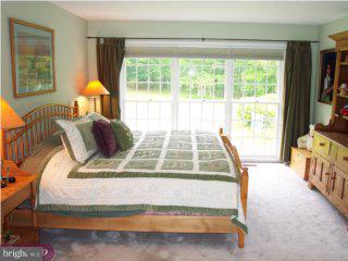 60 Cranbury Neck Road Cranbury, NJ 08512 - Photo 5 of 6