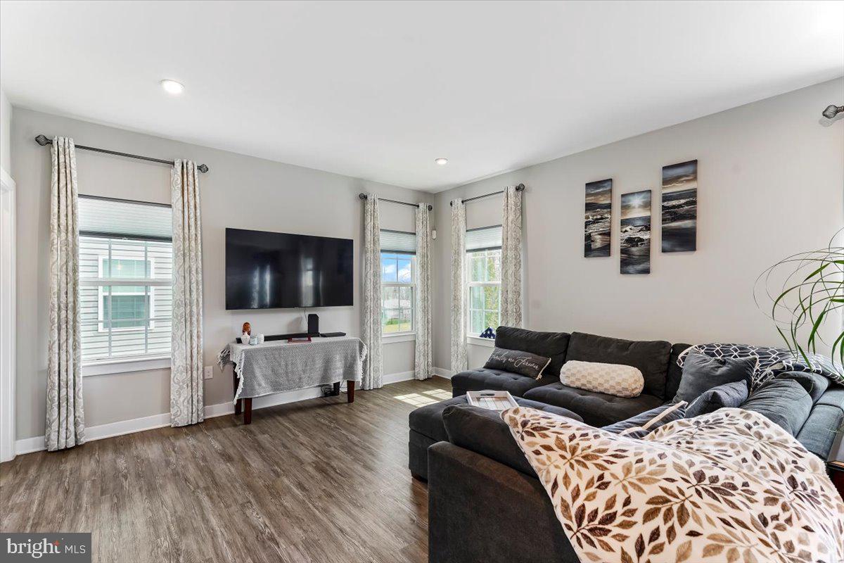 146 Pixie Moss Road Pottstown, PA 19464 - Photo 10 of 41 Great Room