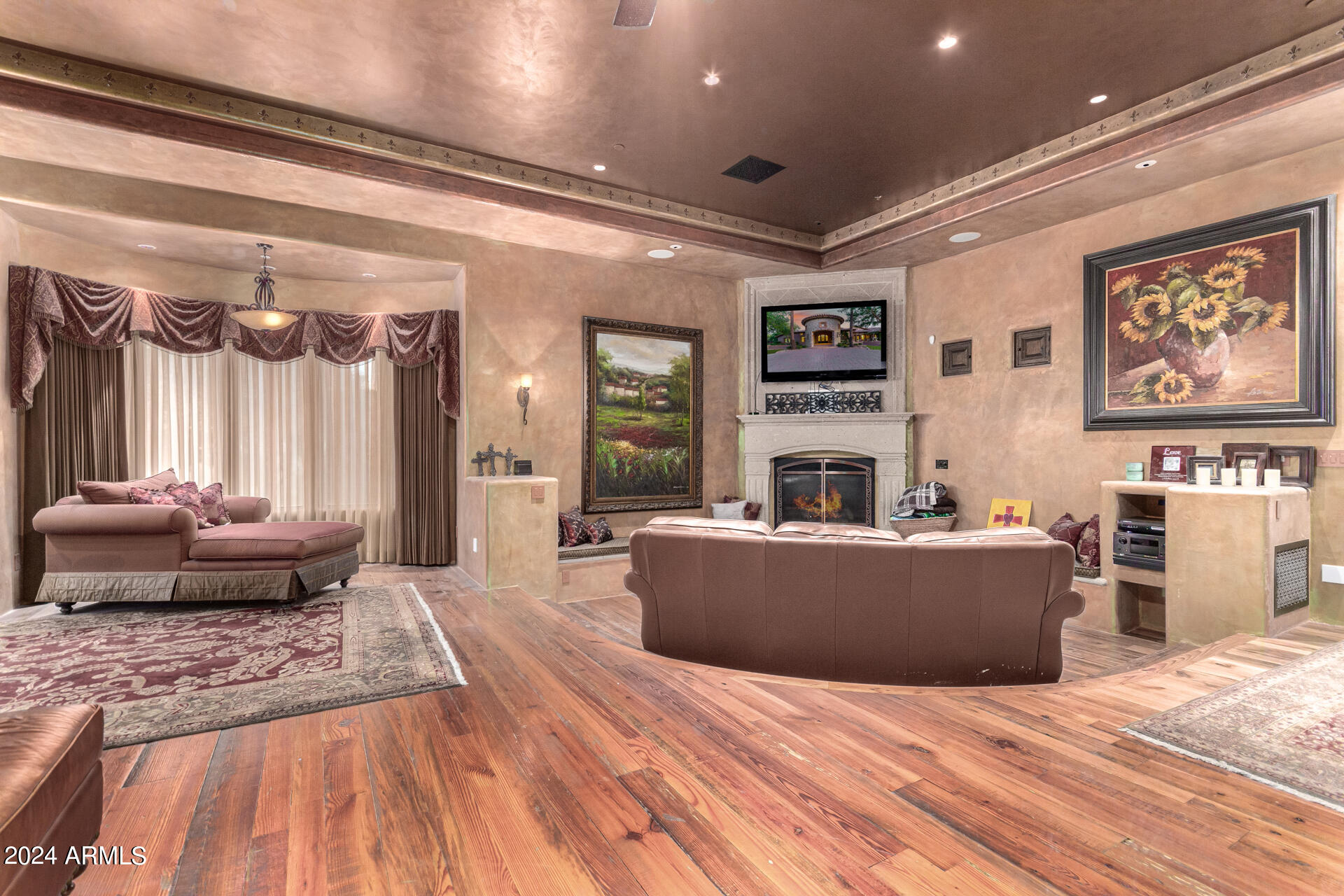 3831 East Huber Street Mesa, AZ 85205 - Photo 17 of 76 Master bedroom