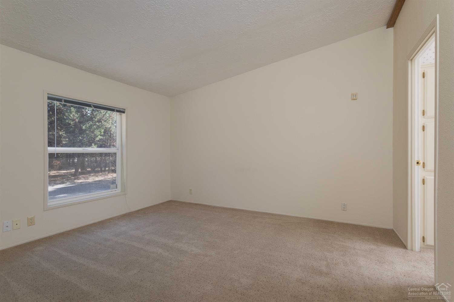 52615 Ammon Road La Pine, OR 97739 - Photo 9 of 21 Additional Photo