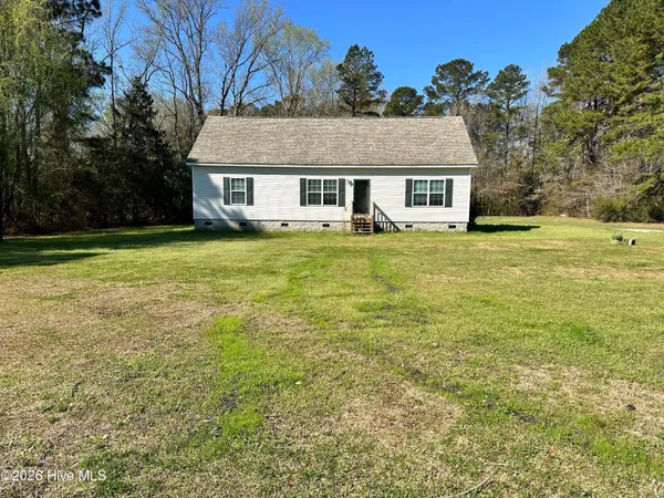 $2,600 | 103 Meadowview Road, Jacksonville, NC 28540