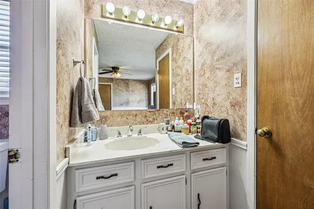 $399,999 | 13512 County Road 2160, Kerens, TX 75144