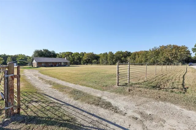 $399,999 | 13512 County Road 2160, Kerens, TX 75144