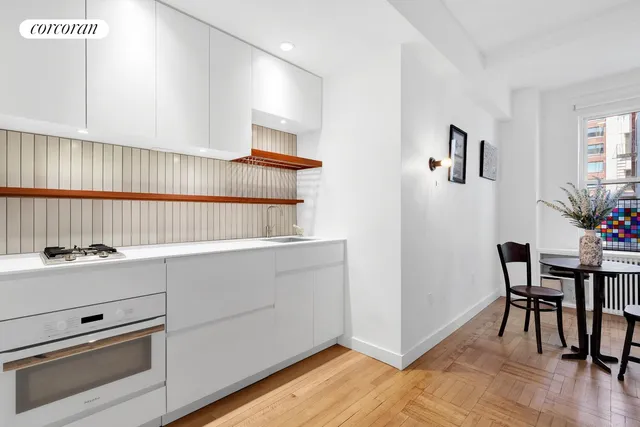 $525,000 | 225 Central Park West, Unit 516 | Upper West Side