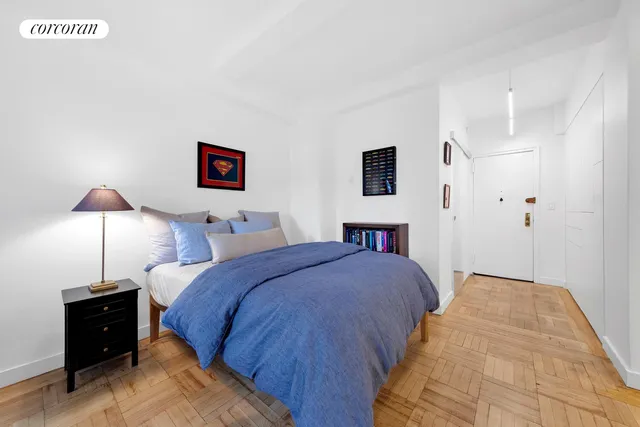 $525,000 | 225 Central Park West, Unit 516 | Upper West Side