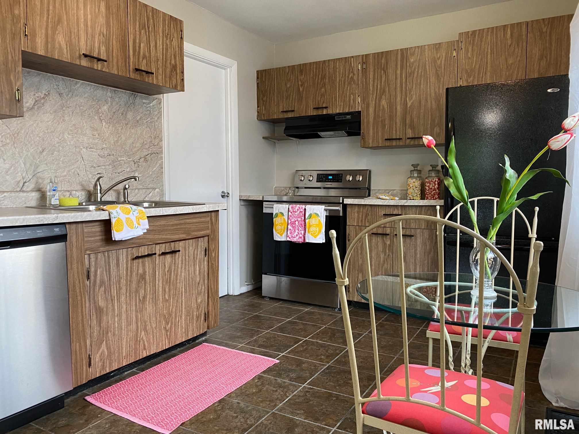 3329 Normandy Street Springfield, IL 62703 - Photo 9 of 30