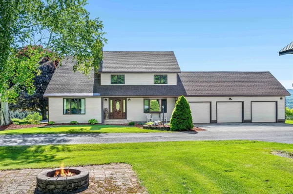 $899,999 | 1614 McGlynn Road, Williamstown, VT 05654